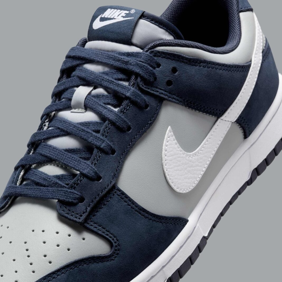 Giay Nike Dunk Low 'Georgetown Suede' IB3079-400