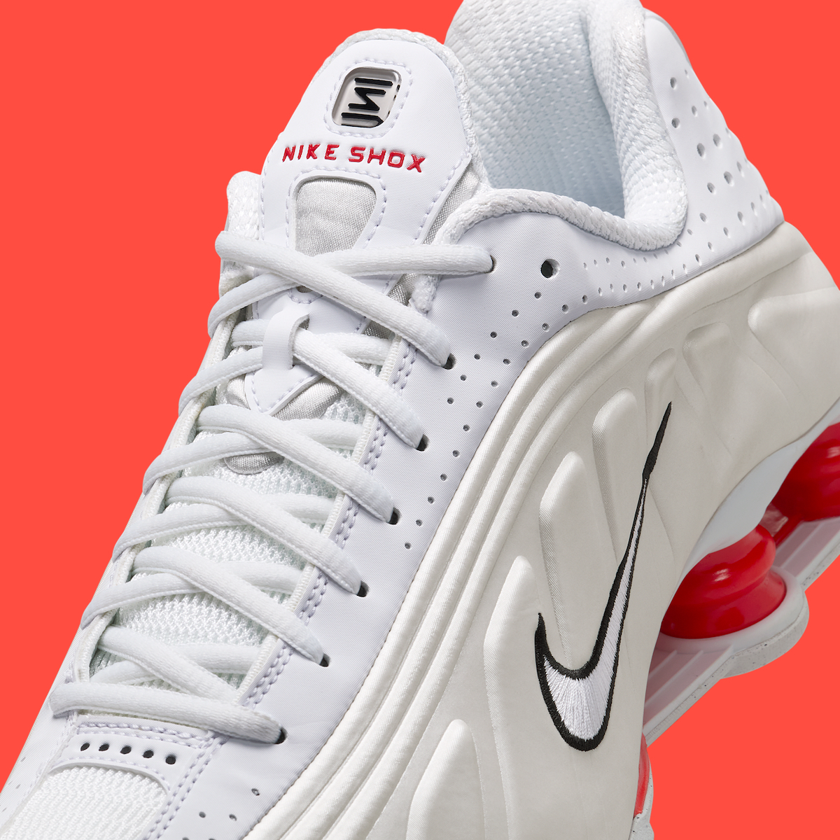 Giay Nike Shox R4 'White Phantom Picante Red' AR3565-103