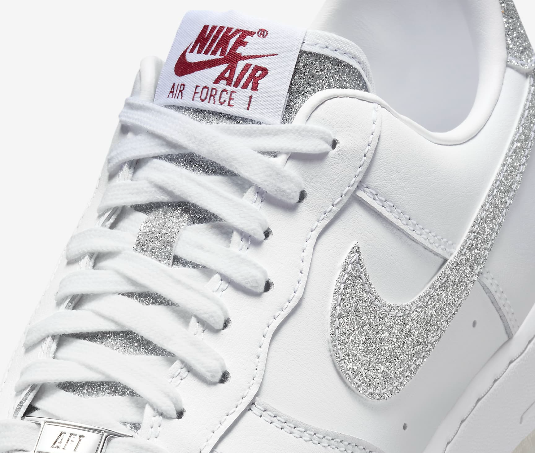 Giay Nike Air Force 1 Low '07 LX 'Glitter Swoosh White' HQ3461-191