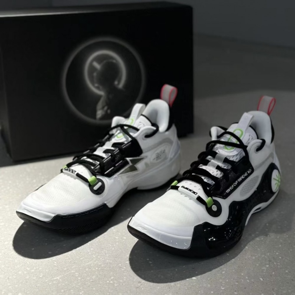 Giay Lining Way Of Wade 10 Low 'Panda' ABAS083-28