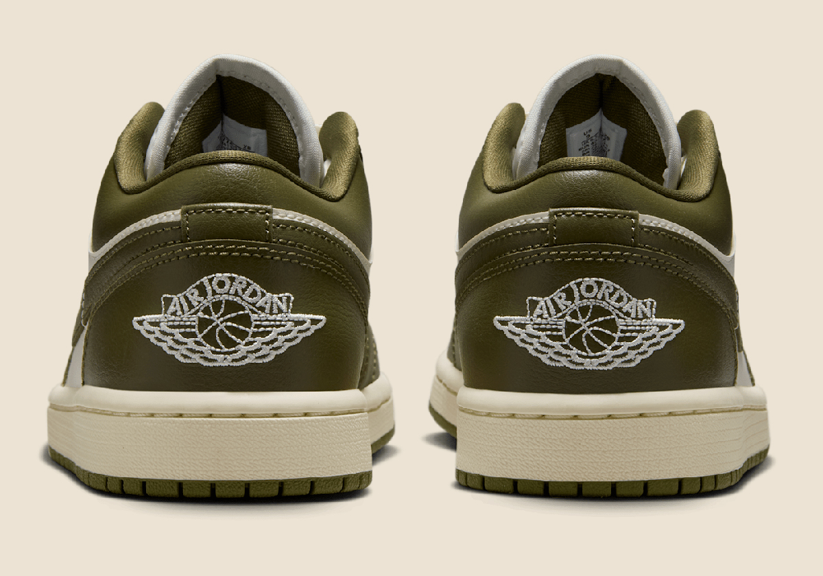 Giay Nike Air Jordan 1 Low 'Medium Olive' DC0774-122