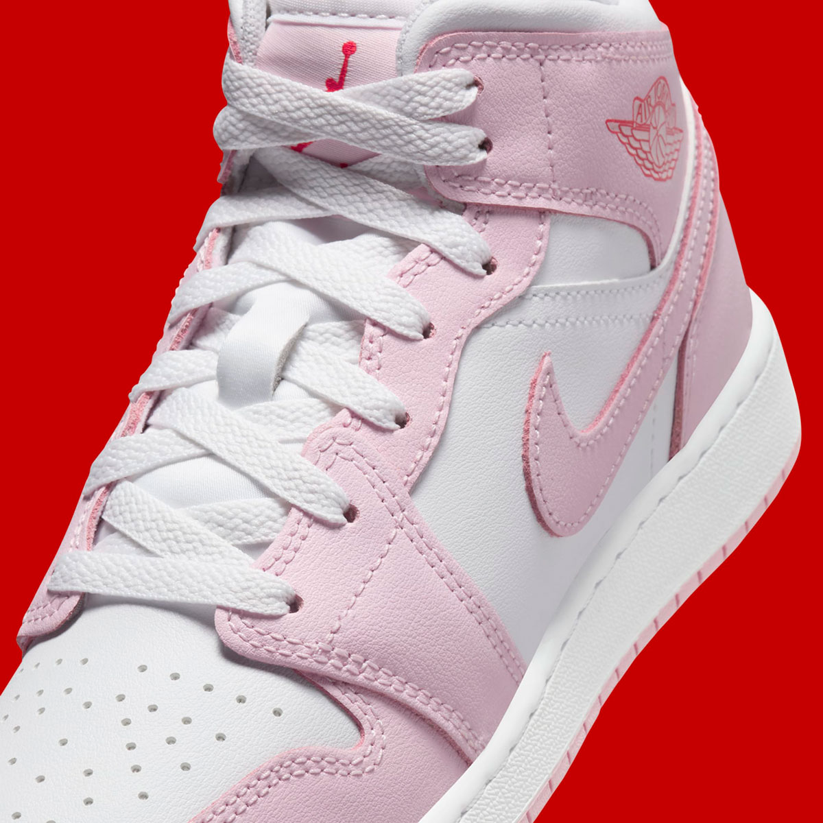 Giay Nike Air Jordan 1 Mid GS 'Pink Foam Fire Red' DQ8423-608