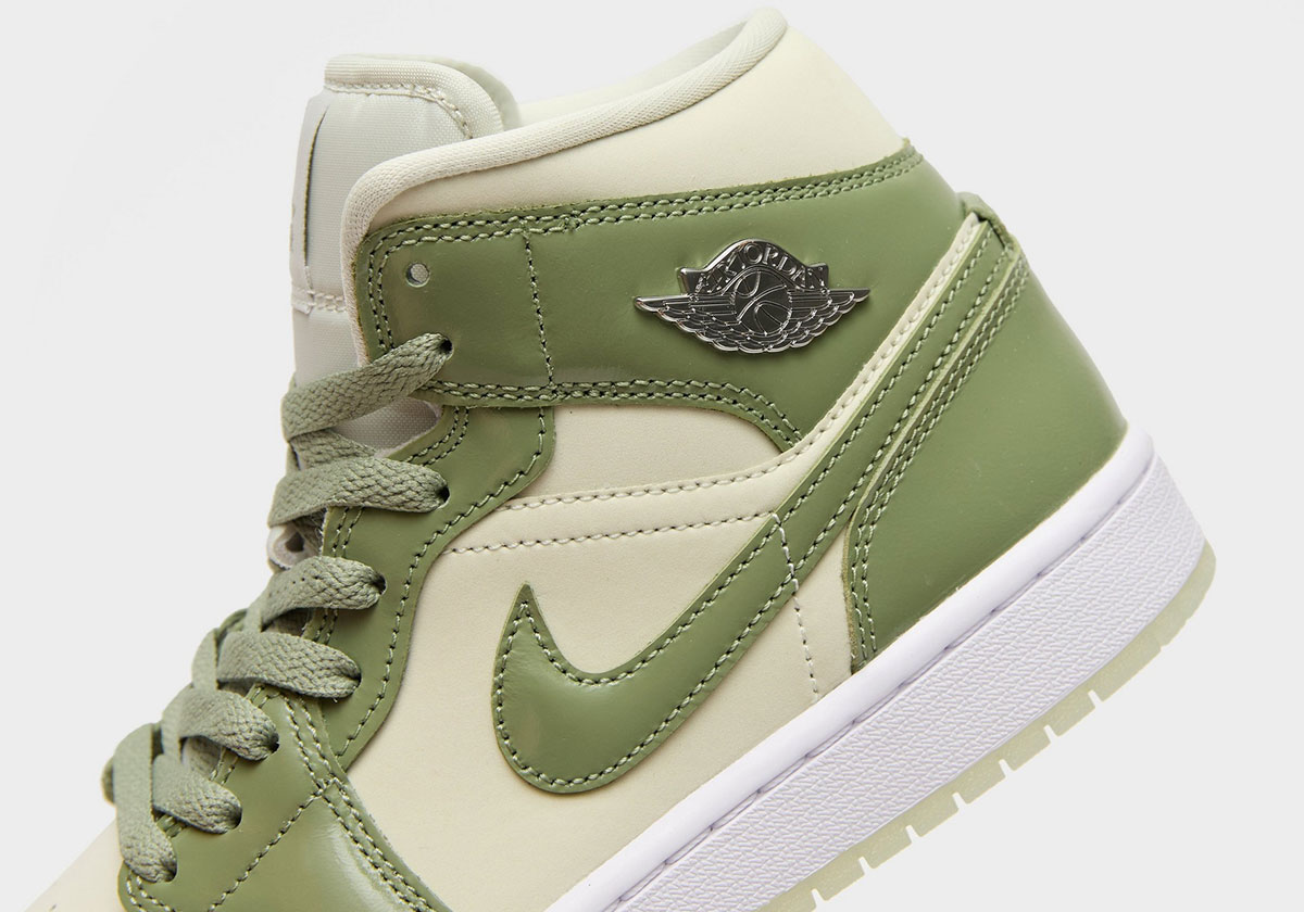 Giay Nike Air Jordan 1 Mid SE 'Sea Glass Oil Green' HF4079-003