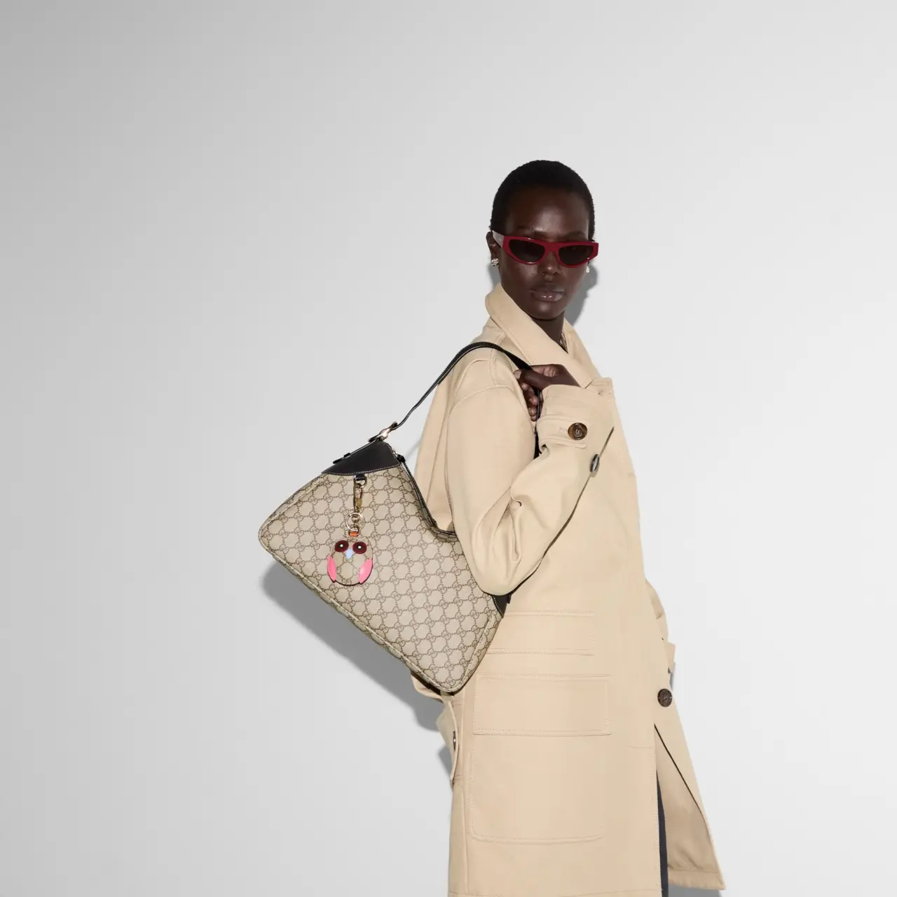 Tui Gucci Emblem Large Shoulder Bag 'Beige' 815217-FAD6L-9741