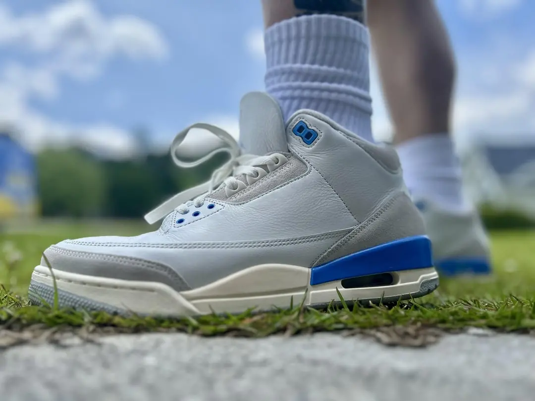 Alternative view of Giày Nike Air Jordan 3 Retro 'Lucky Shorts' CT8532-101