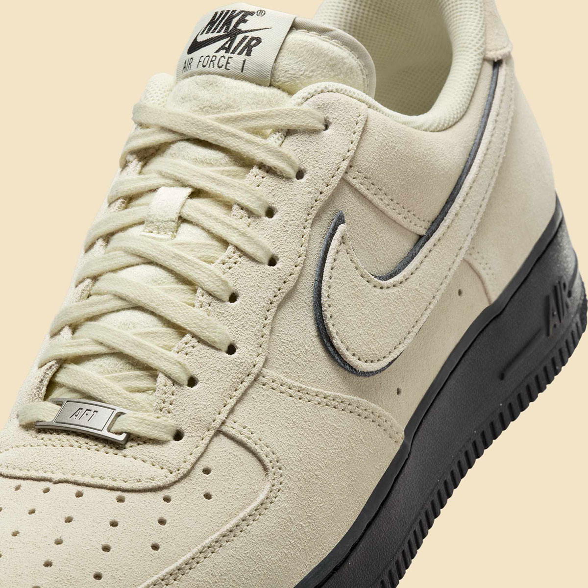 Giay Nike Air Force 1 '07 LV8 'Light Khaki Black' HQ1966-200