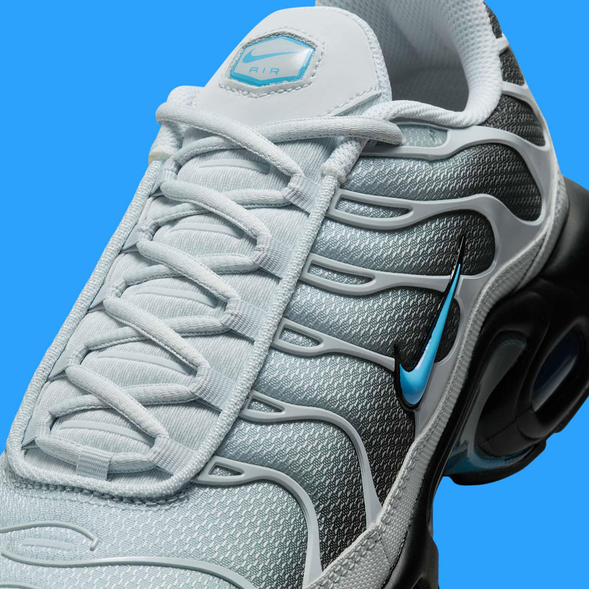 Giay Nike Air Max Plus 'Grey University Blue Black' DM0032-015