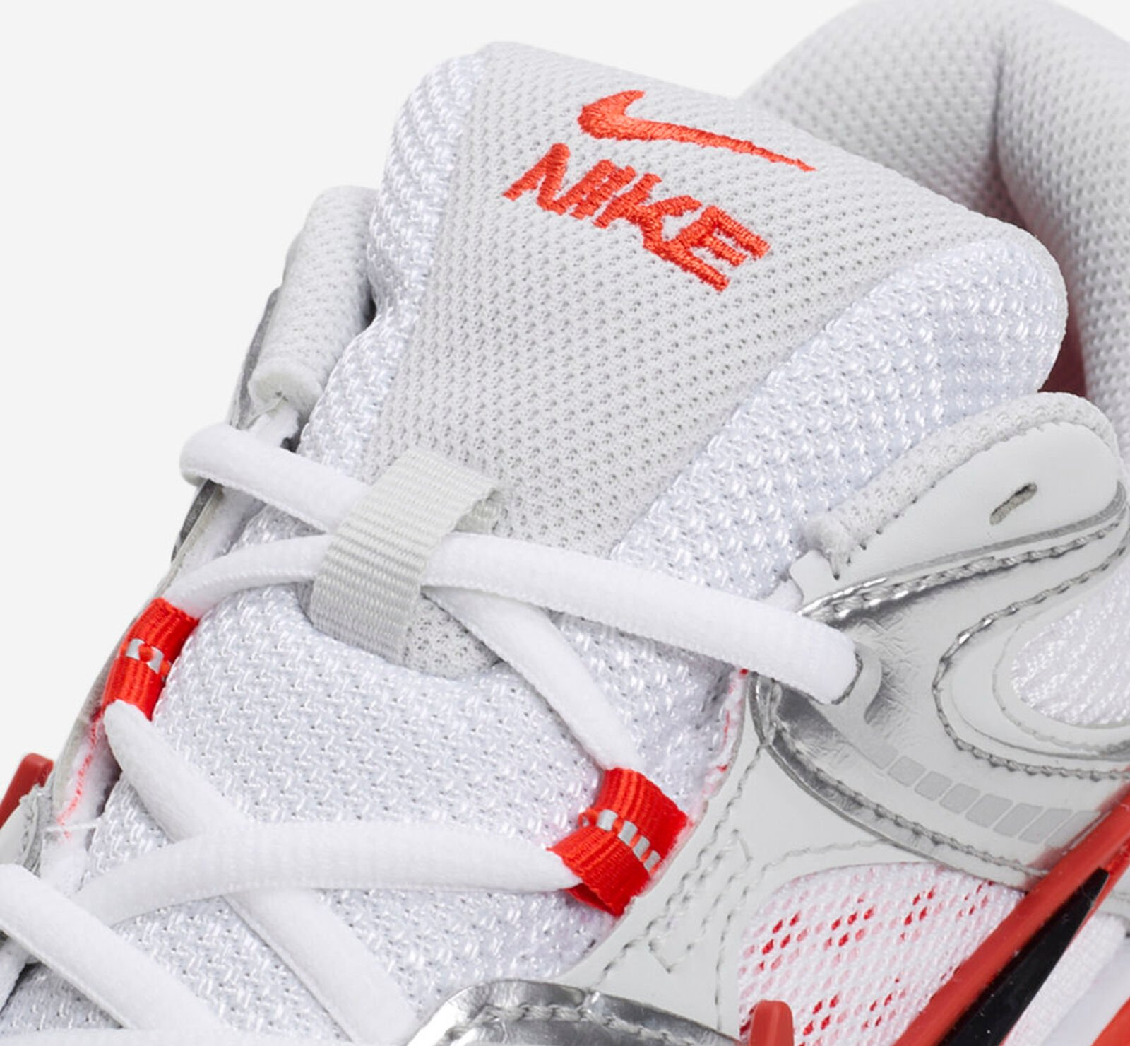 Giay Nike V5 RNR 'White Picante Red' HQ7901-100