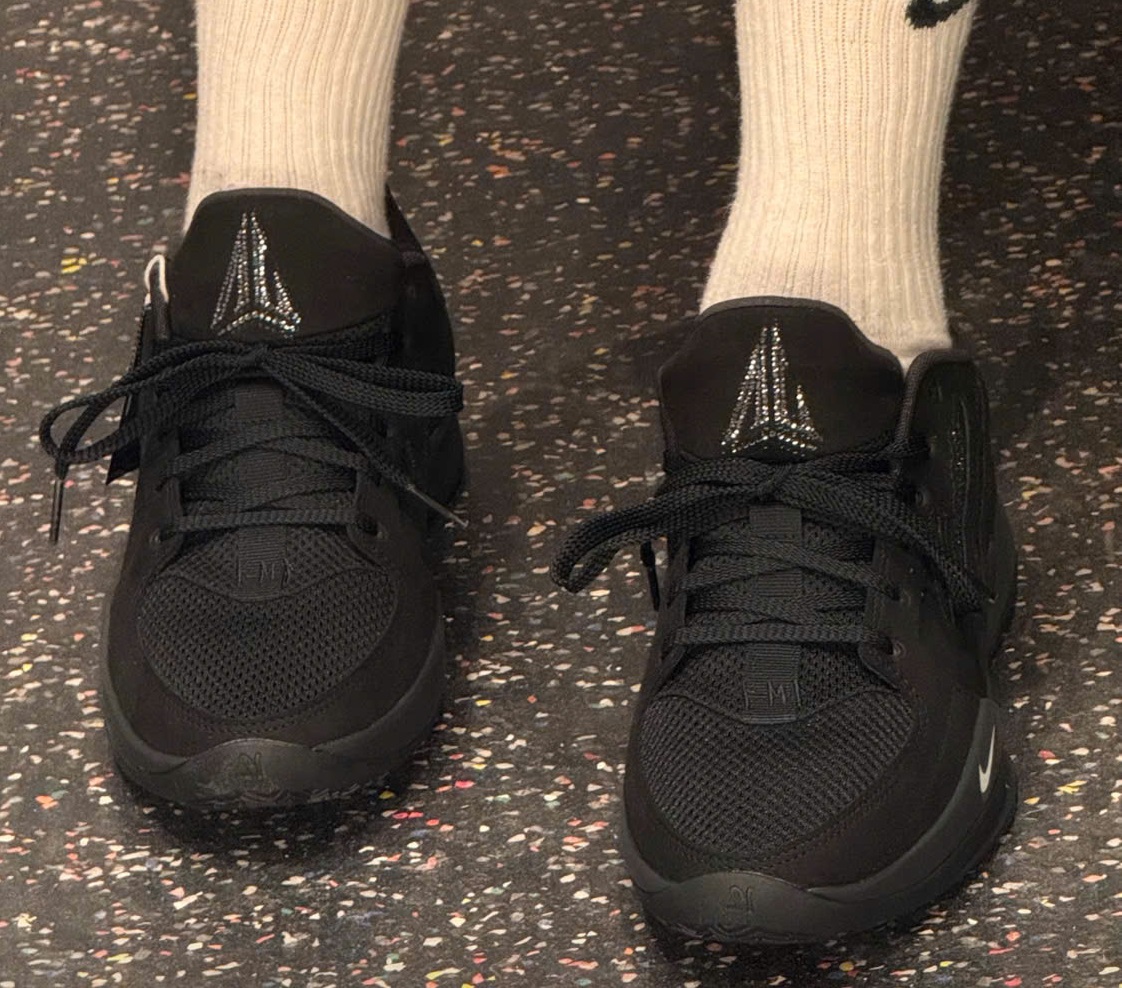 Alternative view of Giày Nike Ja 2 EP x Swarovski 'All-Star Black' IB3860-001