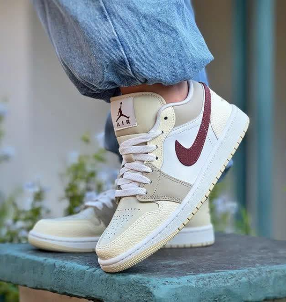 Alternative view of Giày Nike Air Jordan 1 Low SE &#039;Desert Khaki Red Sepia&#039; HV6530-100