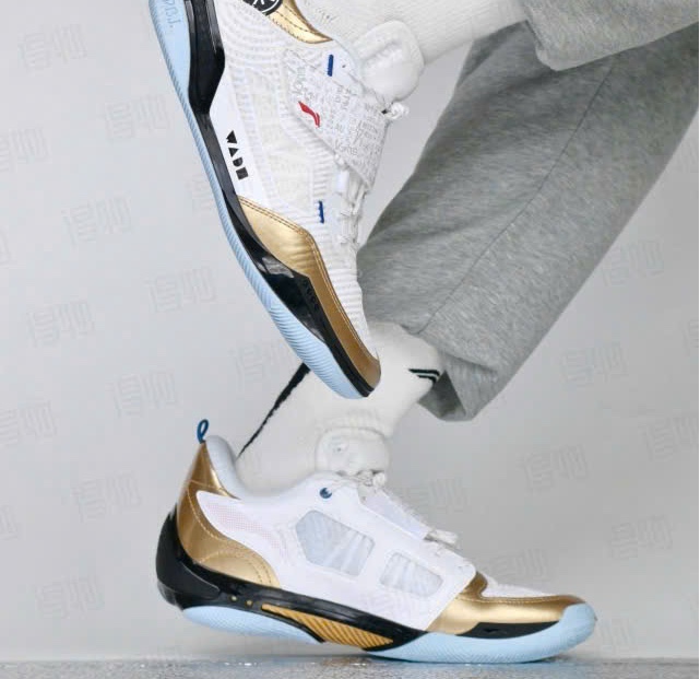 Giay Li-Ning Way of Wade 808 4 Ultra Score Champion' ABAU031-4