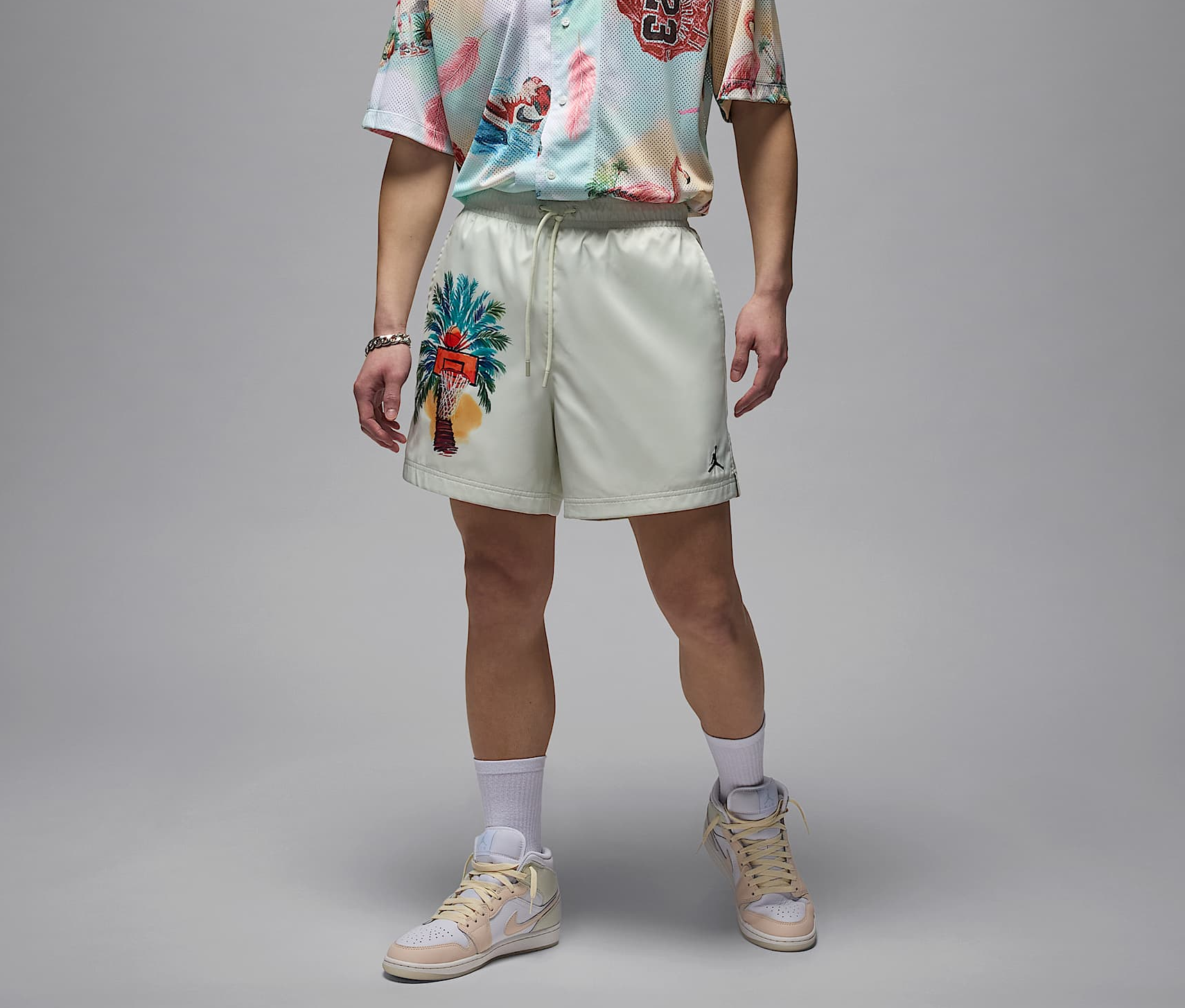 Giay Nike Air Jordan 1 Mid SE ‘White Peach’ HJ6654-100