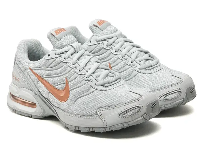 Giay Nike Air Max Torch 4 'Platinum Rose Gold' 343851-008