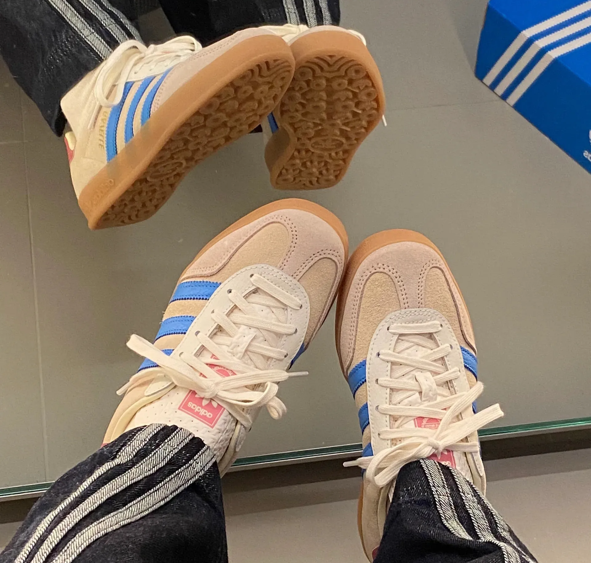 Giay Adidas Gazelle Indoor 'Sand Strata Pulse Blue' JQ0010