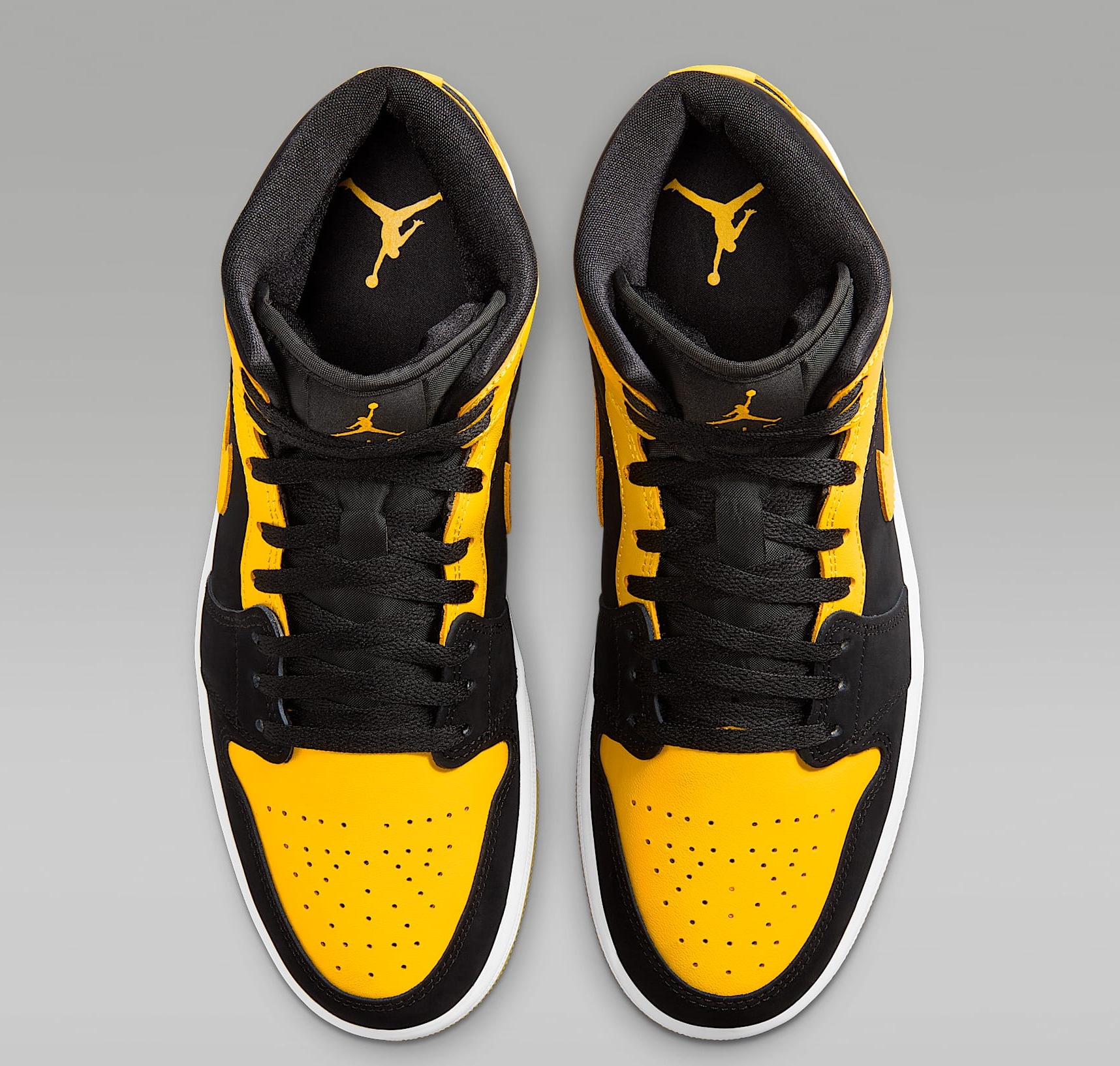 Giay Nike Jordan 1 Mid 'New Love' HJ6654-071