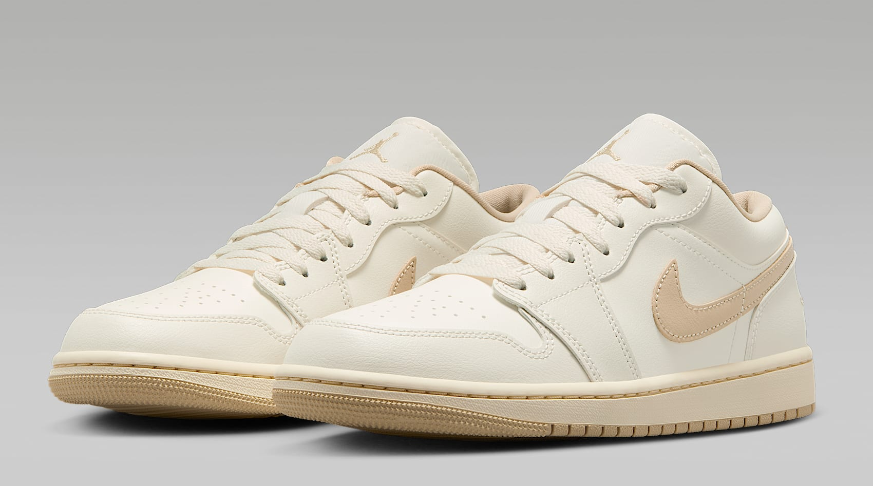 Giay Nike Air Jordan 1 Low ‘Sail Tan’ DC0774-112