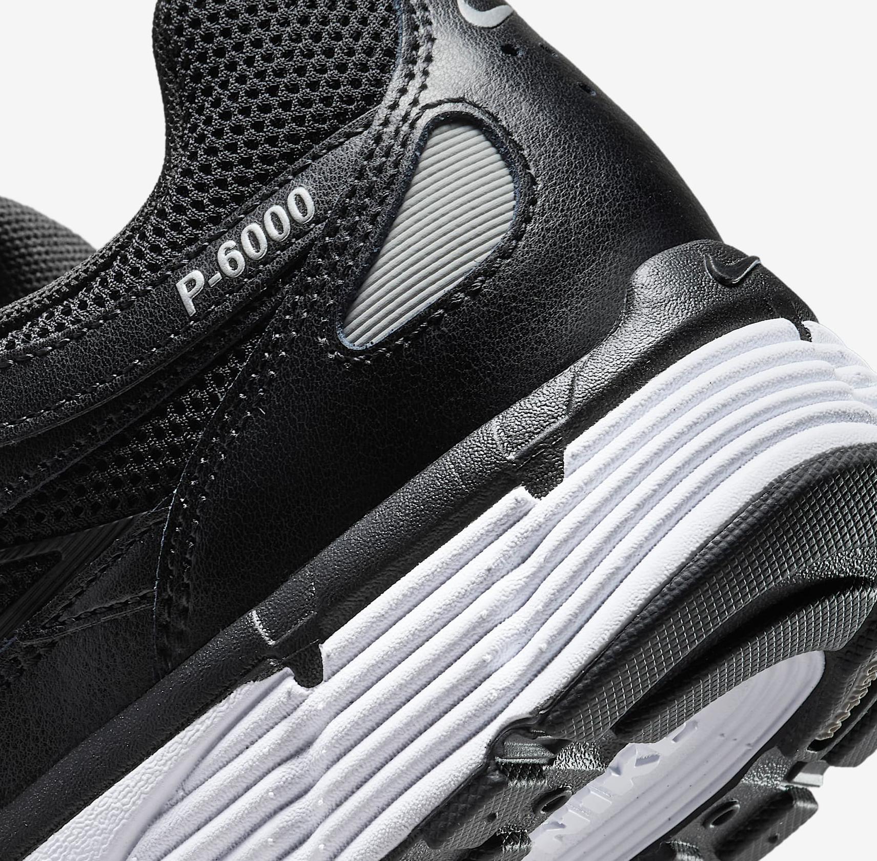 Giay Nike P-6000 'Black White Metallic Silver' CD6404-026