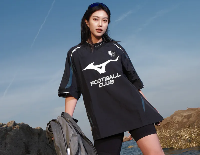 Ao Mizuno Essential large Logo 'Black' K2CA53Y2