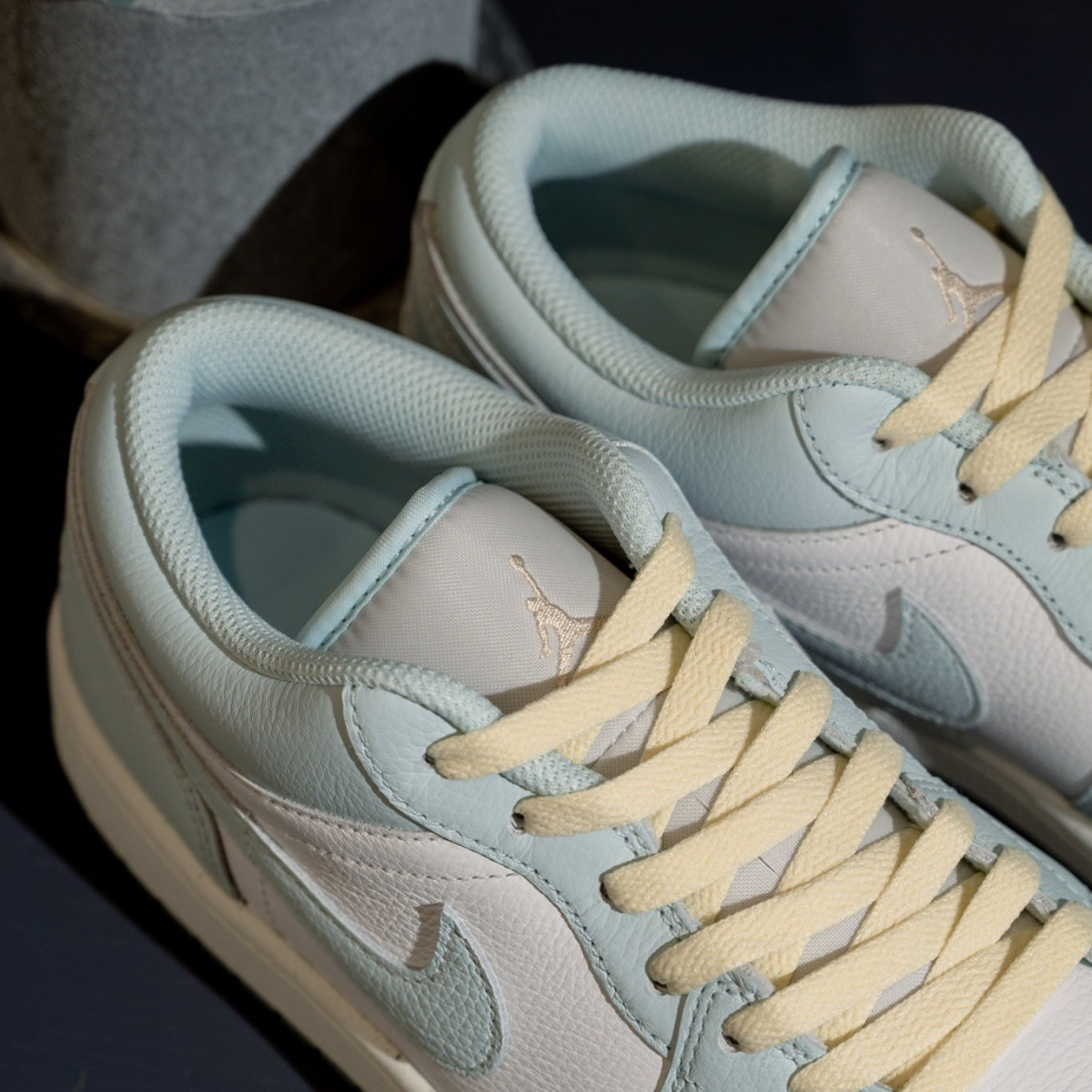 Giày Nike Air Jordan 1 Low ‘Glacier Blue’ HJ5999-400 - Ảnh 5