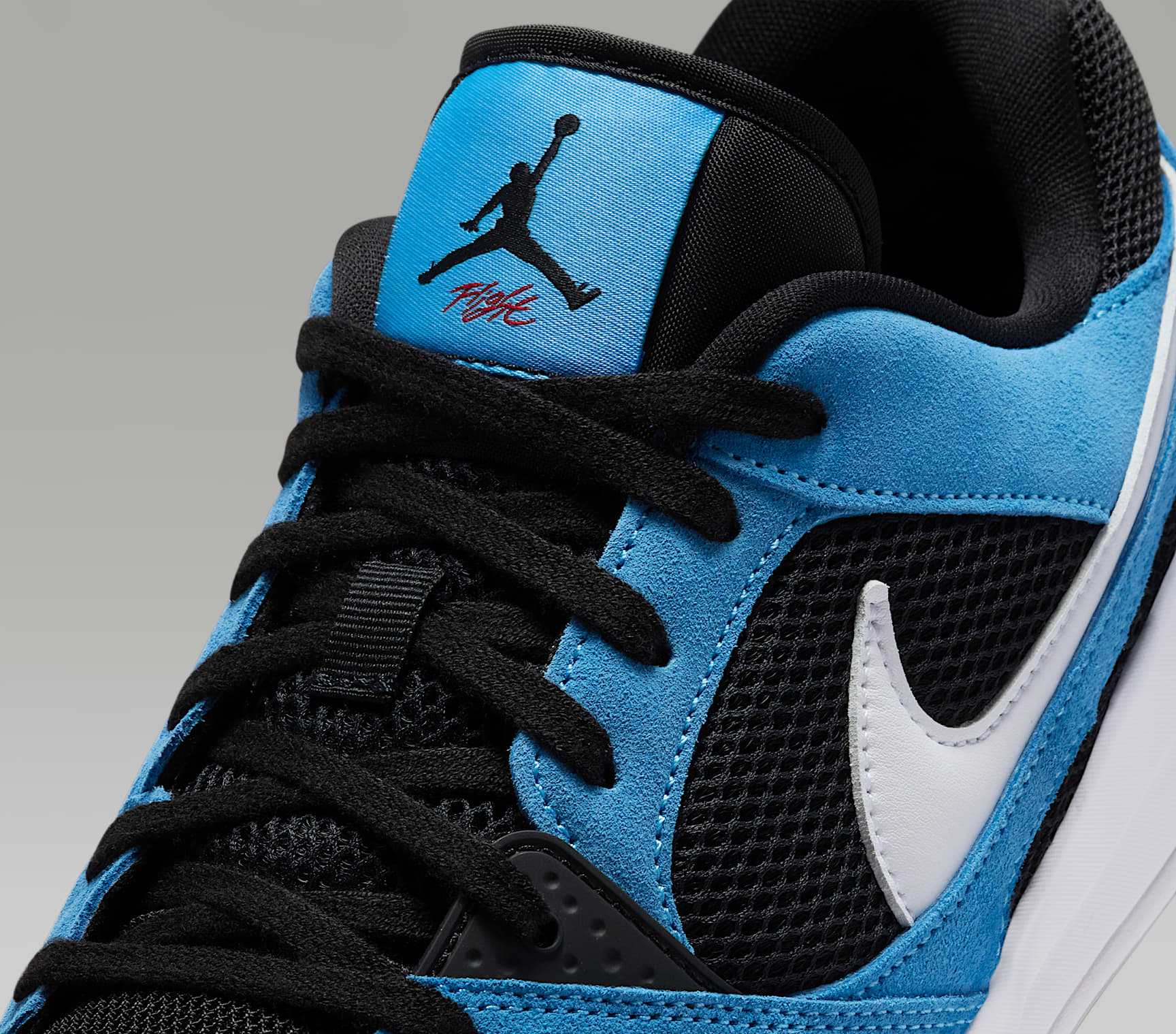 Giay Nike Air Jordan CMFT 'Era Black University Blue' HJ6777-004