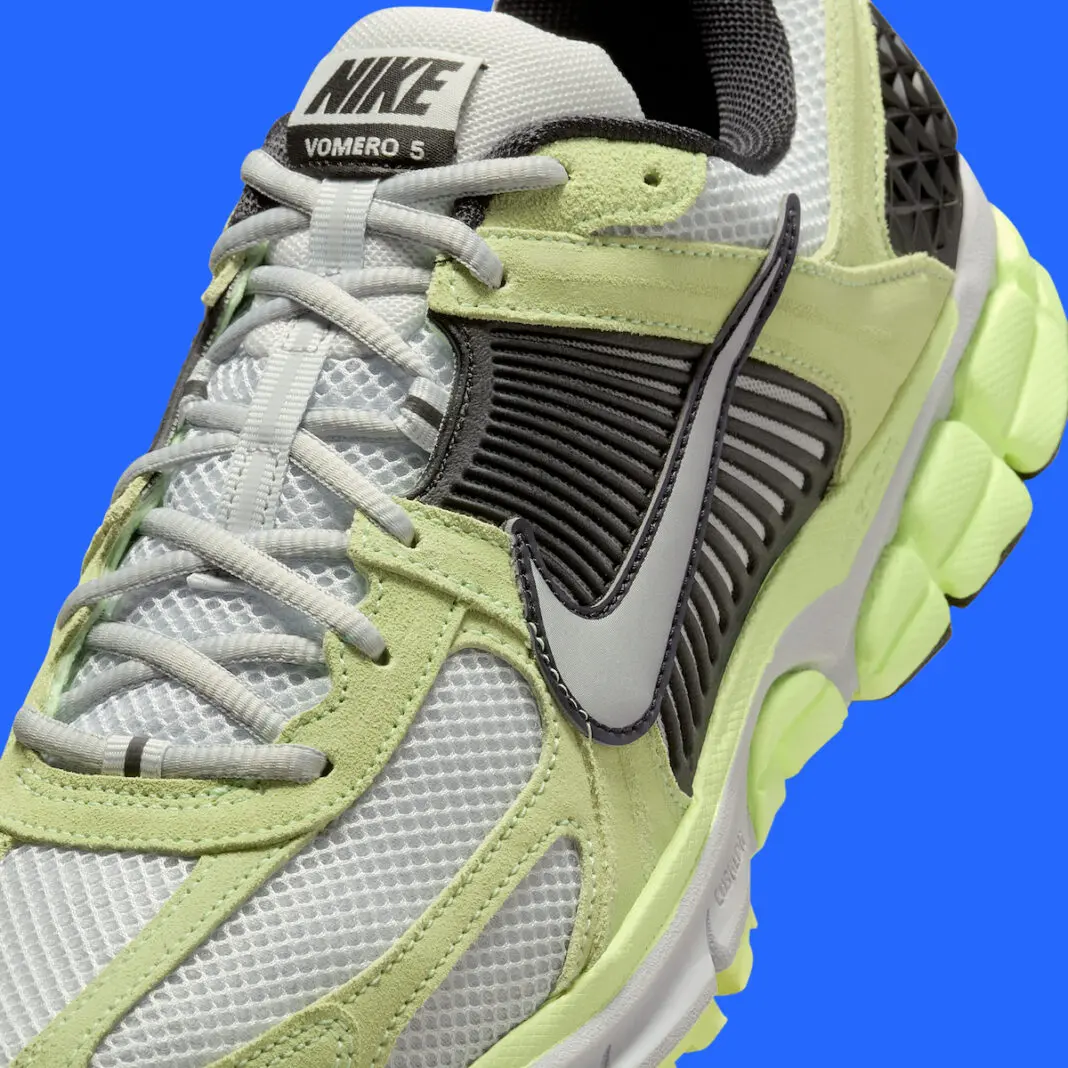 Giay Nike Zoom Vomero 5 'Barely Volt' HF1553-700