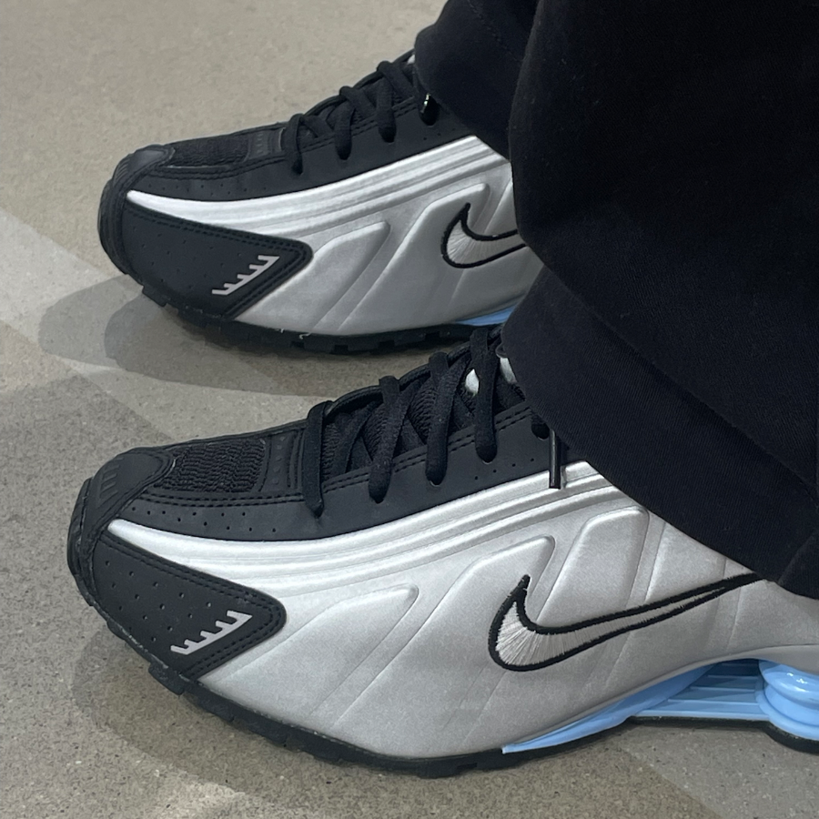 Alternative view of Giày Nike Shox R4 'Psychic Blue' HQ1988-004