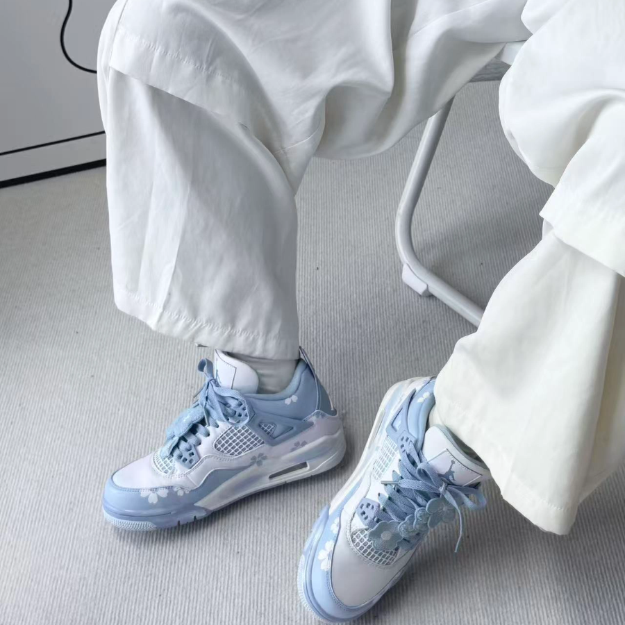 Alternative view of Giày Nike Air Jordan 4 ‘Aluminum’ HV0823-100