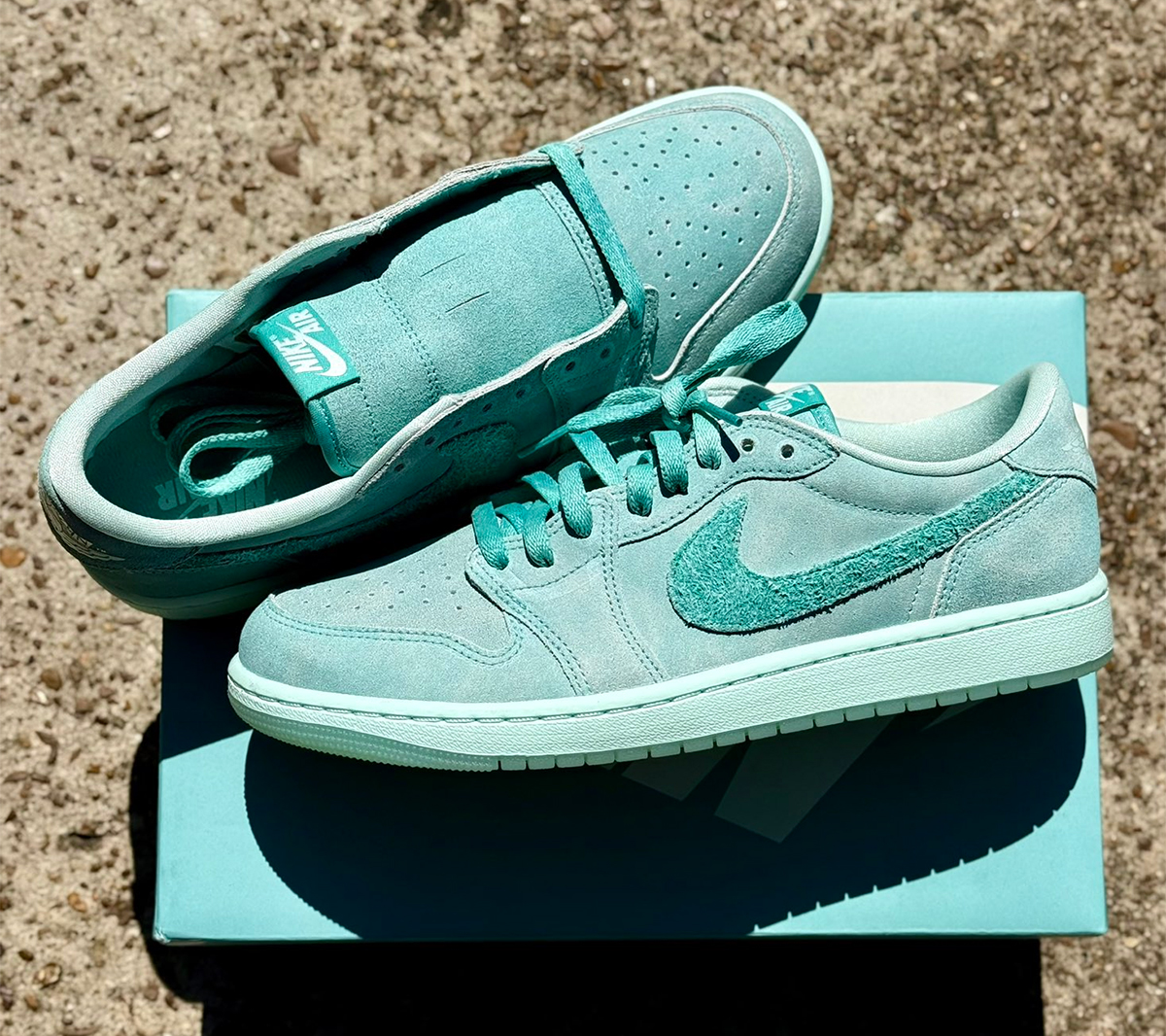 Giay Nike Air Jordan 1 Low OG 'Washed Teal' HQ8111-300