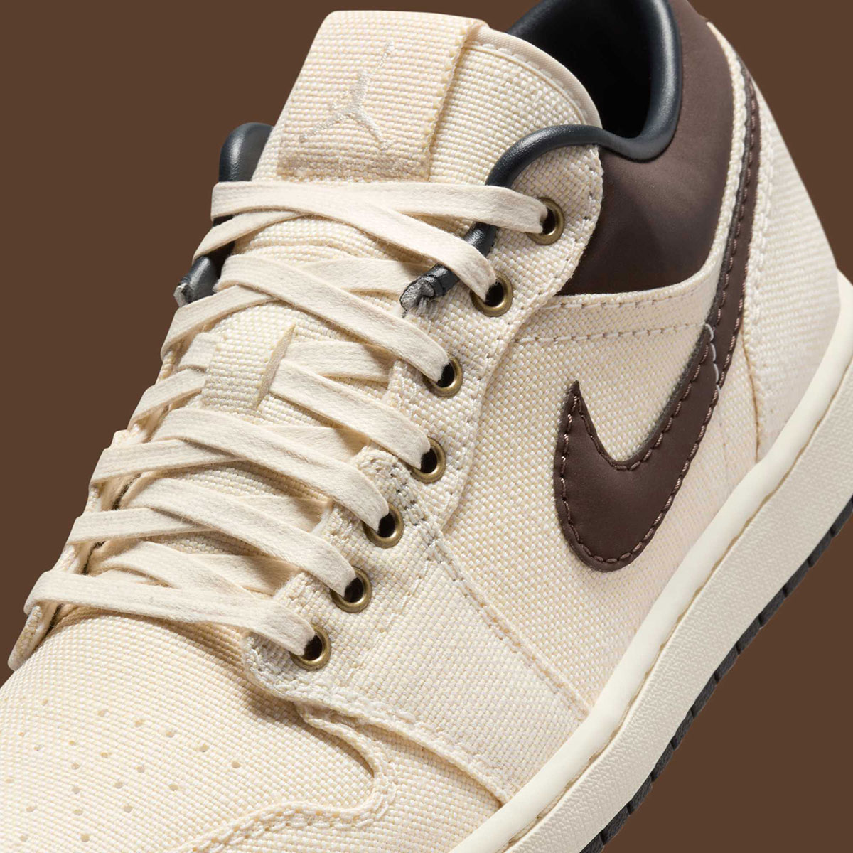 Giay Nike Air Jordan 1 Low Premium 'Pale Ivory Baroque Brown' IB8058-110