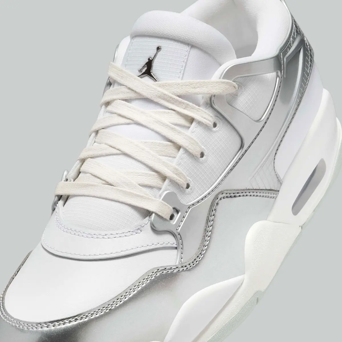 Giay Nike Air Jordan 4 RM 'Chrome' HV5972-101