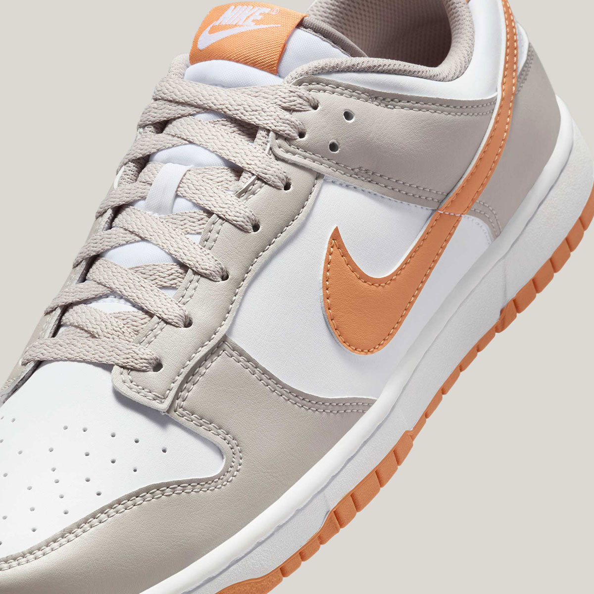 Giay Nike Dunk Low 'Apricot Agate' HF5441-110