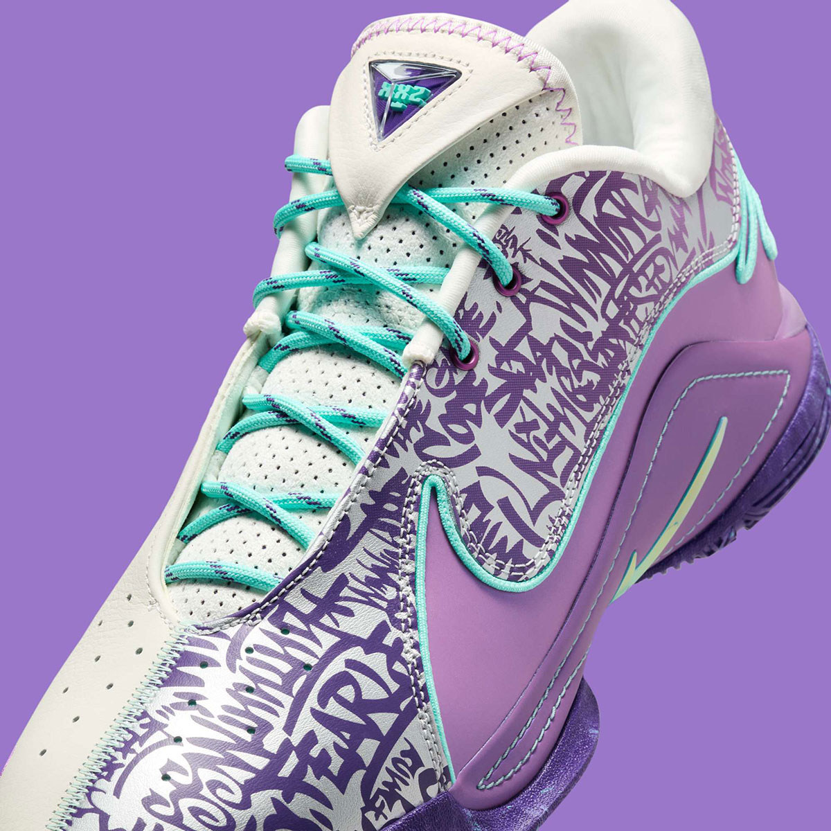 Giay Nike LeBron 22 'Frozen Grapes' HV8454-001