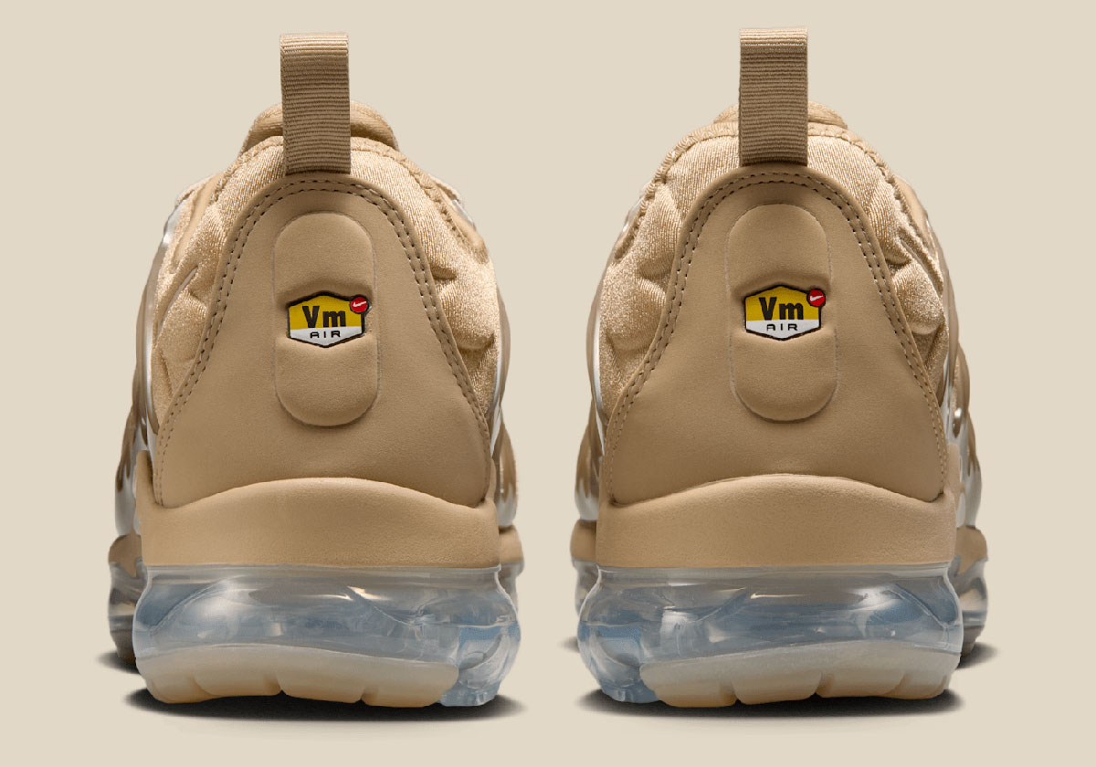 Giay Nike Air VaporMax Plus 'Parachute Beige' IB4008-297