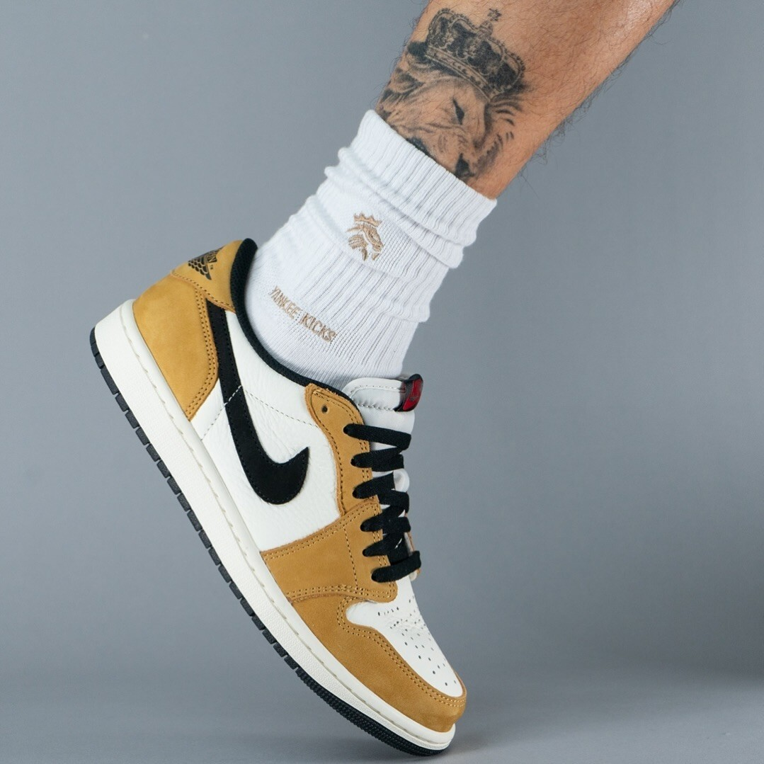 Alternative view of Giày Nike Air Jordan 1 Low OG 'Rookie Of The Year' CZ0790-107