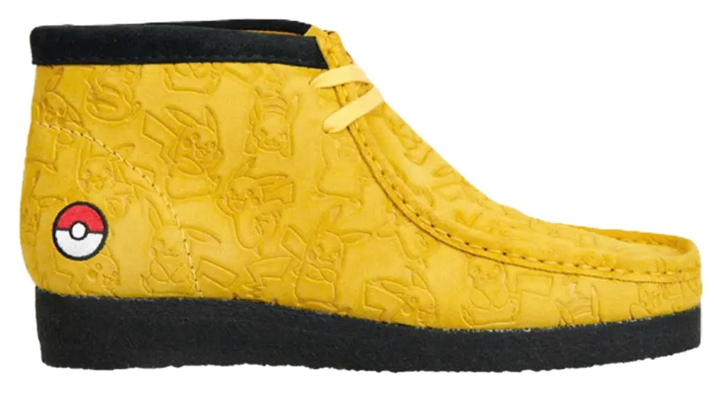 Giay Clarks Originals Wallabee Cup x Pokemon 'Yellow' 261686387
