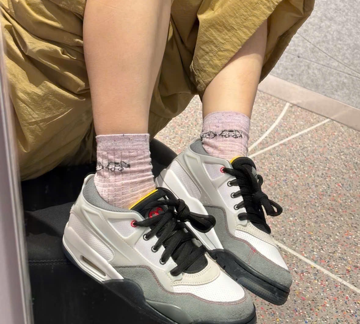 Giày Nike Air Jordan 4 RM 'White Black Grey' IB8052-100 - Ảnh 10