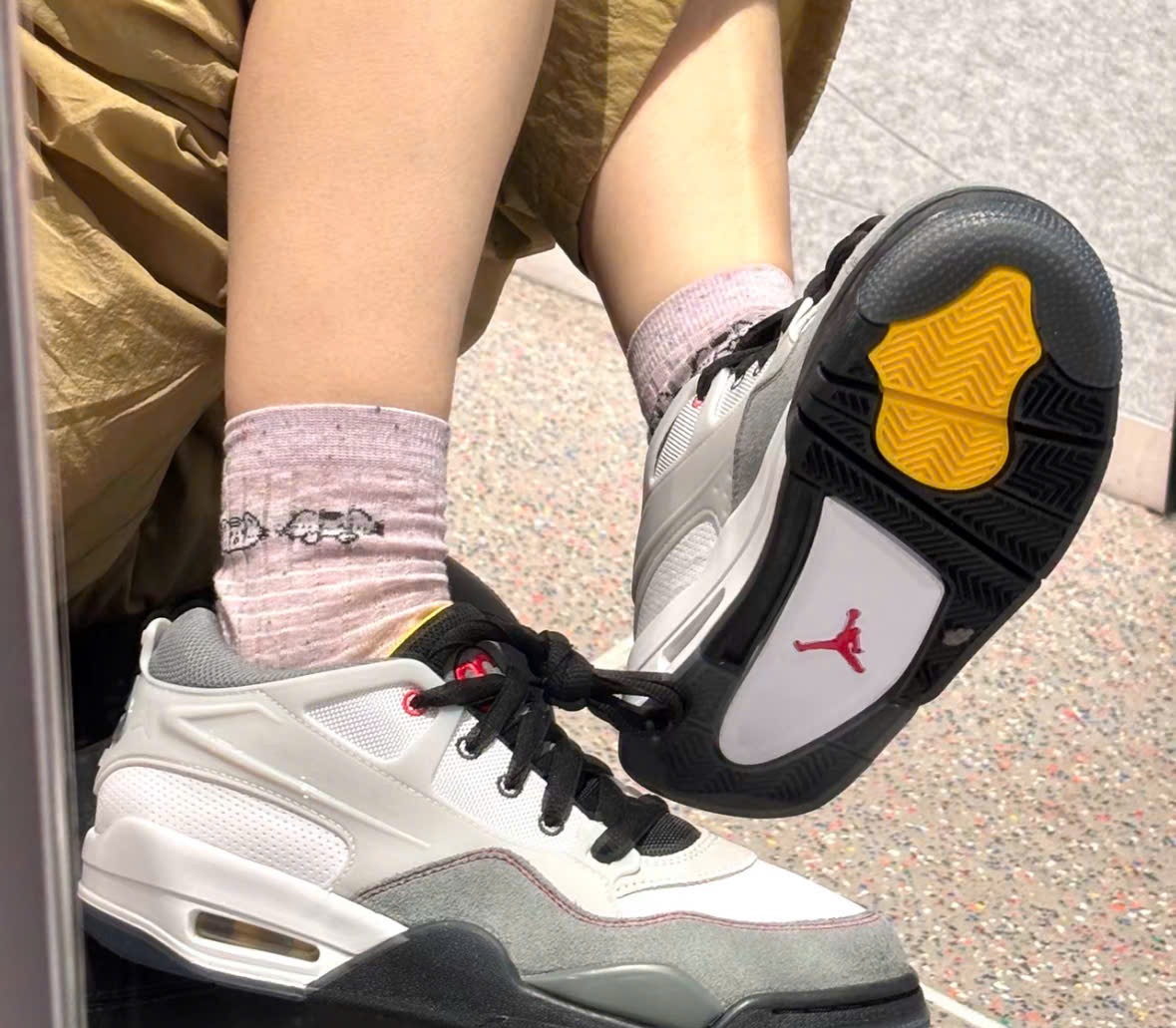 Giày Nike Air Jordan 4 RM 'White Black Grey' IB8052-100 - Ảnh 11