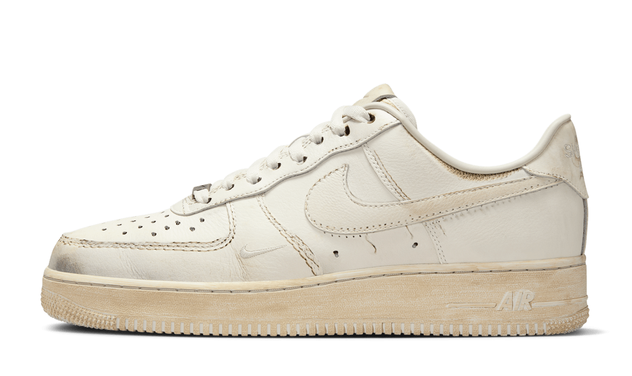 Giay Nike Air Force 1 Low 'Dirty Triple White' HJ9346-100