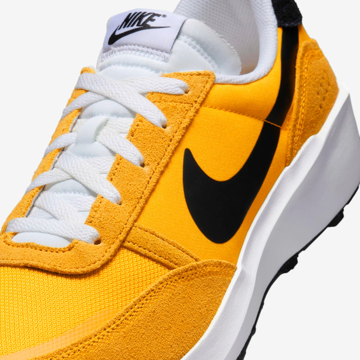 Alternative view of Giày Nike Waffle Nav 'University Gold' FJ4195-700