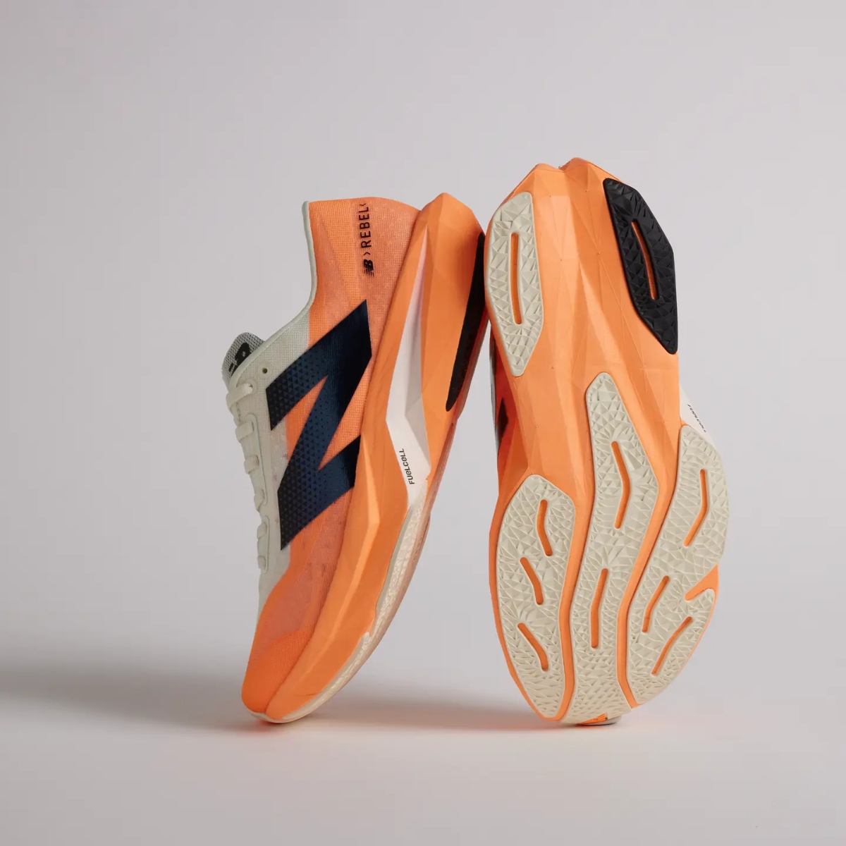 Giay New Balance Fuelcell Rebel v4 'Hot Mango' MFCXCO4