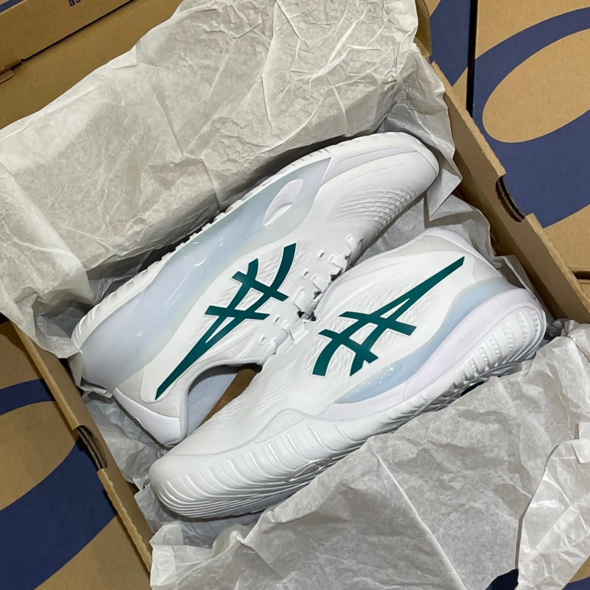 Alternative view of Giày Asics Gel-Resolution X 'White Green' 1042A279-103