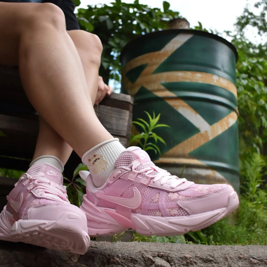 Giày Nike V2K Run 'Pink Foam' HJ5269-600 - Ảnh 2