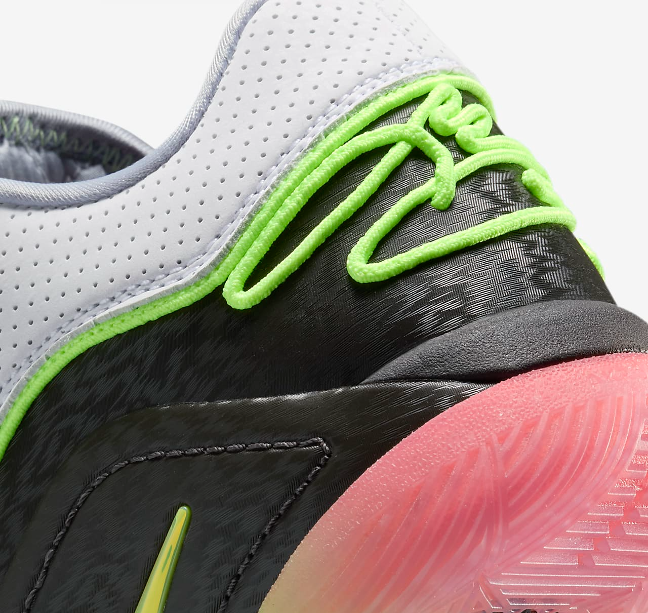 Giay Nike LeBron 22 GS 'Crown Jewel' IB2741-100