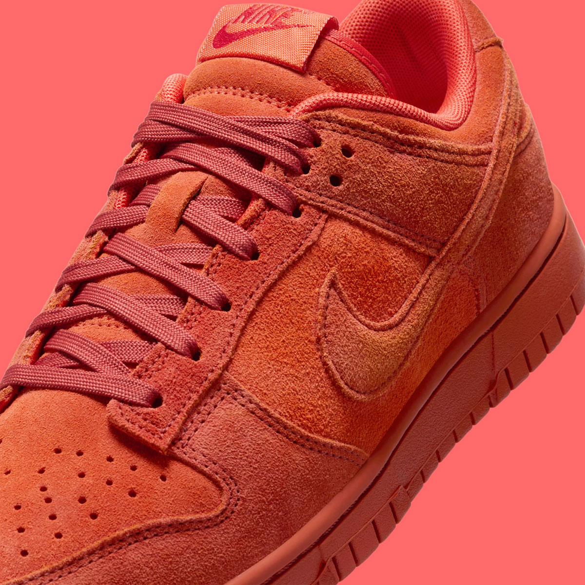 Giay Nike Dunk Low SE 'Valley Of Fire' HV5756-633