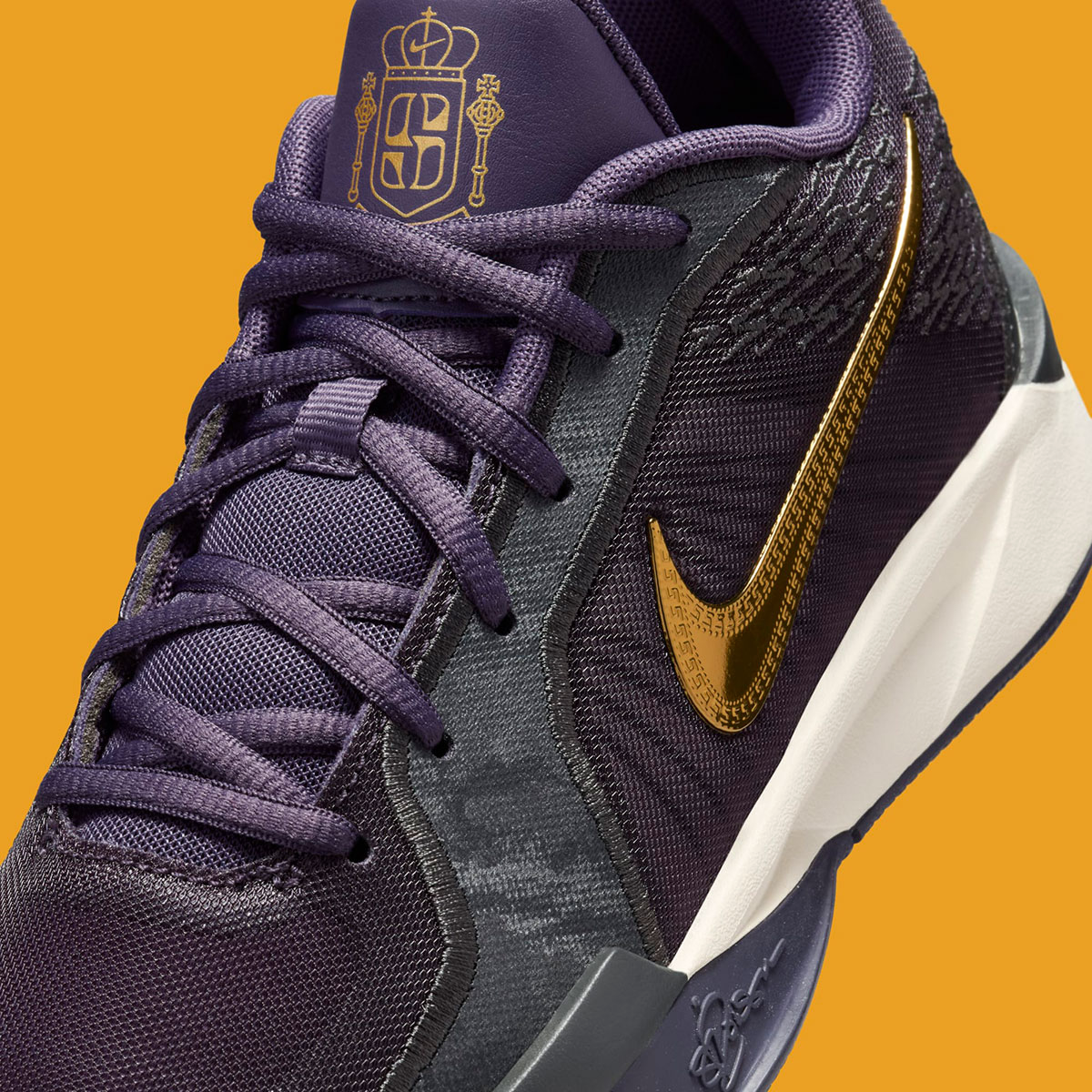 Alternative view of Giày Nike Sabrina 2 KC GS 'Broken Records' FZ7302-500