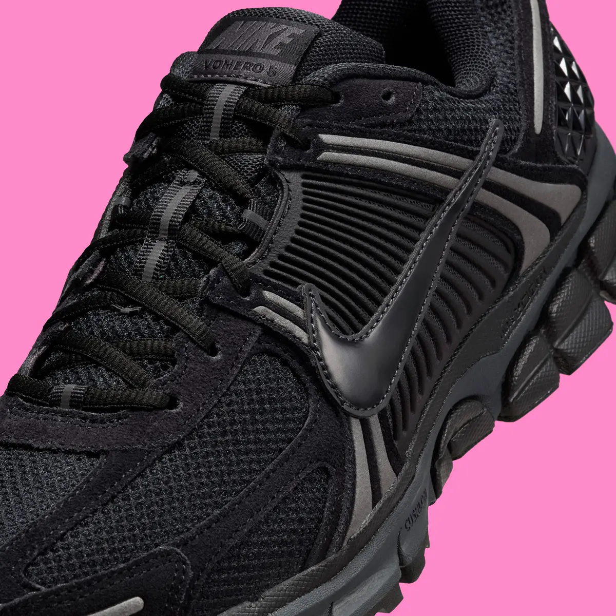 Giay Nike Zoom Vomero 5 'Black Metallic Dark Grey' HF1553-001