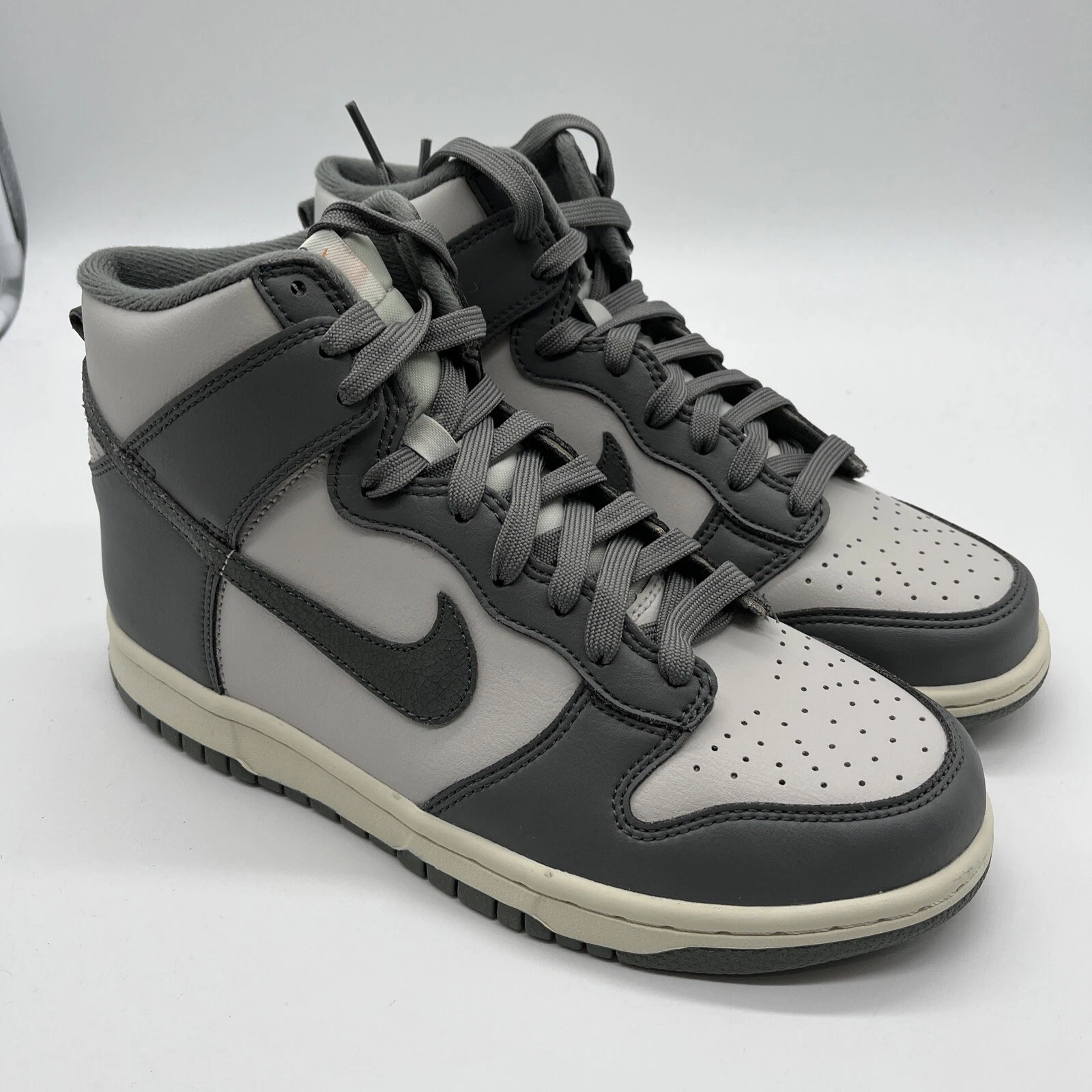 Alternative view of Giày Nike Dunk High 'Two Tone Grey' DM1028-001