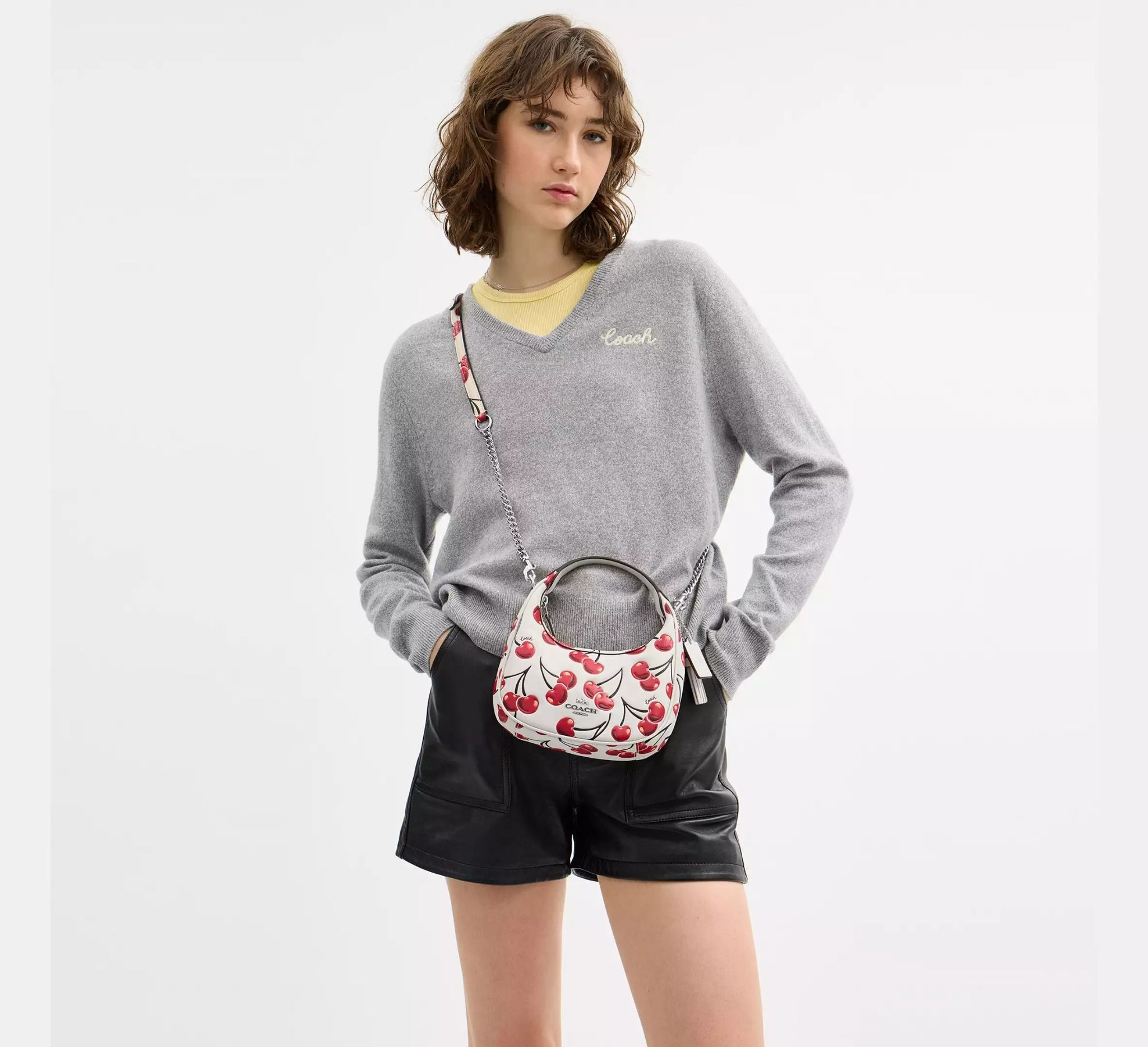 Alternative view of Túi Coach Carmen Mini Crossbody 'Cherry Print' CY711-SVCAH