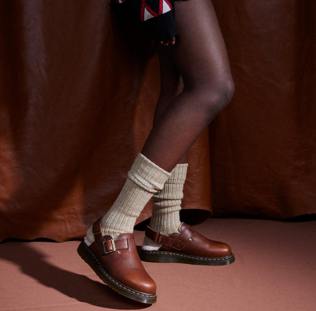 Alternative view of Dép Dr. Martens Jorge 'Brown' 31885253