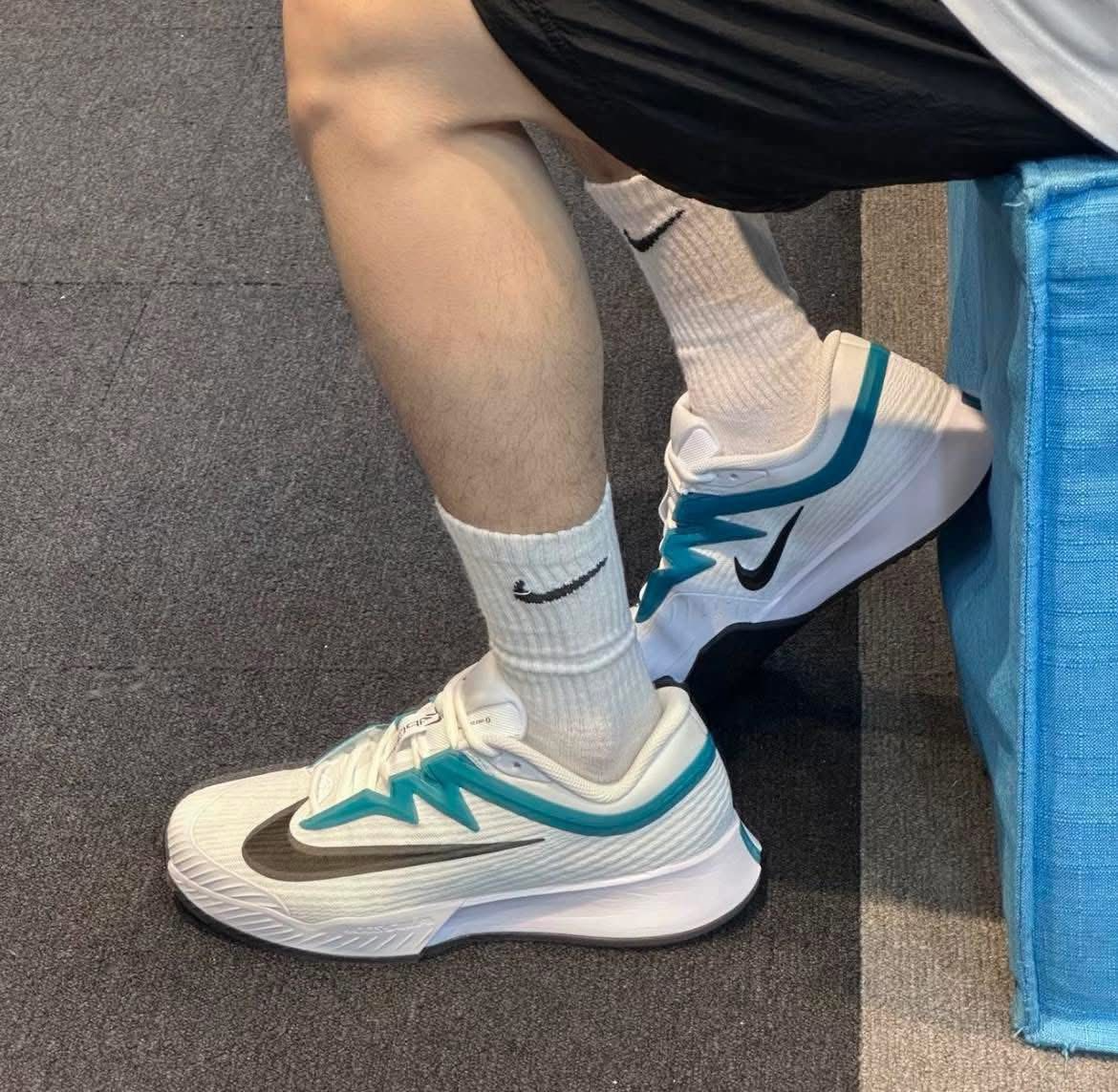Alternative view of Giày Nike Vapor Pro 3 HC ‘White Radiant Emerald’ FZ2161-104